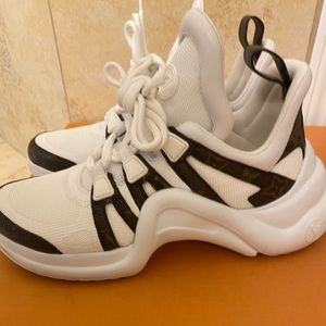 Women’s Louis Vuitton archlight sneaker